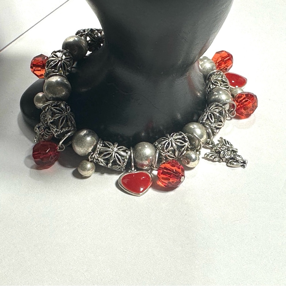 Cherub Angels Red Hearts Silver Filigree Bead Charm Stretch Bracelet Quirky Twee